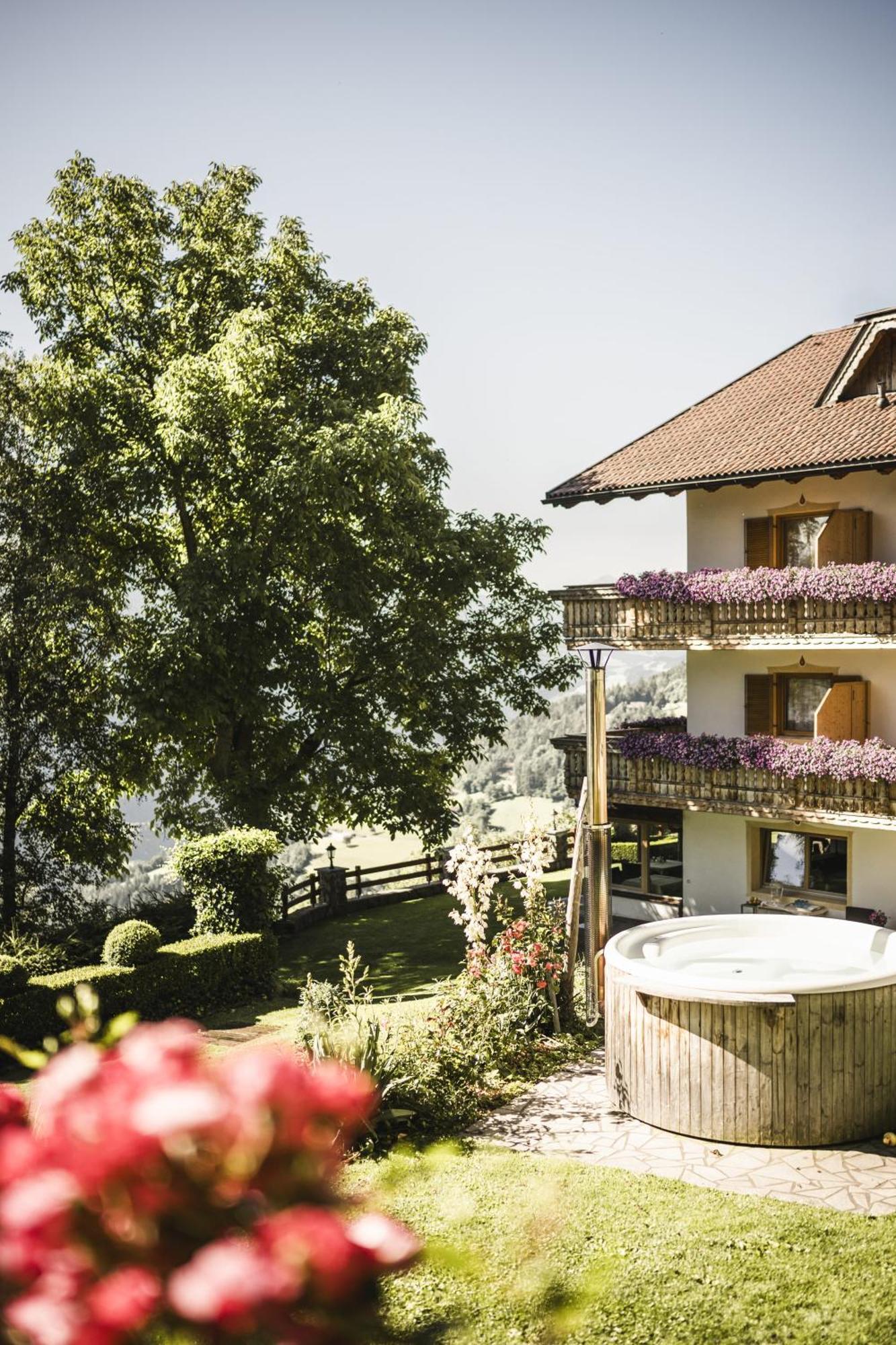 Boutique Pension Erlacher - Adults Only Villandro Εξωτερικό φωτογραφία
